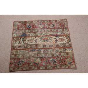Petit tapis vintage 2,2x2,4 pieds, tapis turc en laine rouge Ikat - Product Image 4