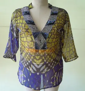 Perle de verre colorée tunique pour dames brodée dames broderie design géométrique robe de plage couverture