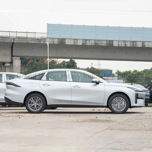 Véhicule Électrique Urbain Galaxy L6 EM-i 2025 avec Interaction Vocale IA, Autonomie 301-400km, Batterie LiFePO4, 4 Portes - Product Image 3