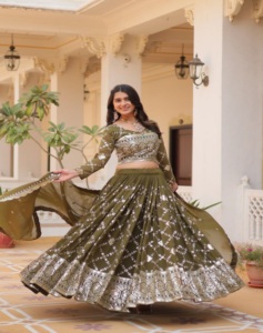Lehenga choli ชุดสูทงานแต่งงานอินเดียปากีสถาน - Product Image 1