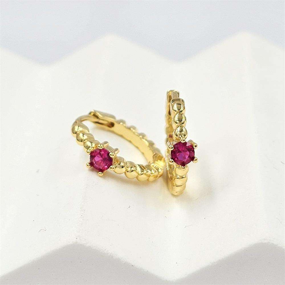 สีเหลือง