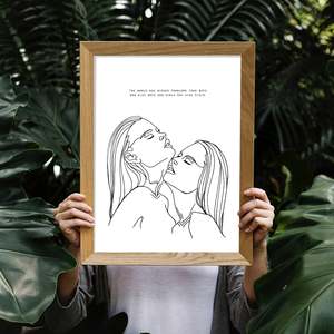 ภาพพิมพ์ลายเส้นมินิมอล 'โลกมีปัญหาที่ใหญ่กว่า' งานศิลปะกระดาษติดกรอบโดยมาดเลน - Product Image 1