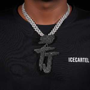 Pendentif personnalisé TJ en or 14 carats avec moissanite noire, breloques en moissanite de qualité supérieure - Product Image 2