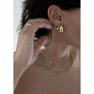 Diamond <b>Huggie</b> Earrings Ellie Baguette Collection - Product Image 5