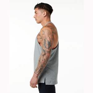 ผ้าฝ้าย94% 6% Spandex Relaxed Fit เหงื่อ Wicking Breathable ต่ำตัดคอเปิด Racerback Heather สีเทา Mens Stepped Hem Stringe - Product Image 3