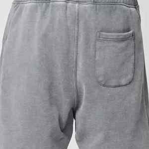 Pantalones cortos de gimnasio de lavado ácido para hombre de algodón 100% de alta calidad pantalones cortos de chándal de peso pesado hasta la rodilla personalizados - Product Image 6