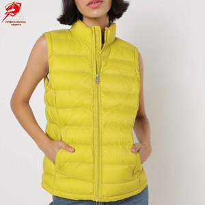 Gilet matelassé pour femme doublé de polaire chaud, extérieur résistant à l'eau, coupe confortable, coutures de qualité, design personnalisé - Product Image 2