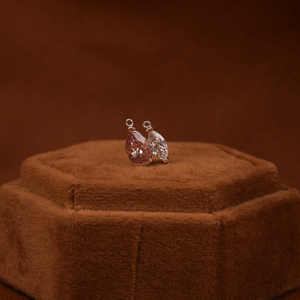 Toi Et Moi Pendentif en or massif 14kt personnalisé Poire rose et marquise blanche Diamants de laboratoire plaqués or pour les femmes de luxe - Product Image 1