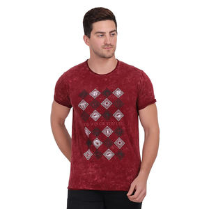 เสื้อยืดสตรีทฟิตเข้ารูปทันสมัยผ้าคอตตอนเนื้อนุ่มมีสไตล์ - Product Image 1