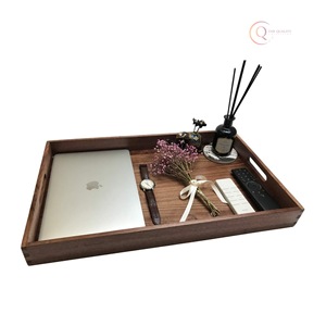 Bandeja de Servir de Madera Maciza de Lujo con Acabado Elegante, Perfecta para Servir Comida, Bebidas y con Fines Decorativos - Product Image 4