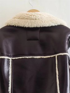 Chaqueta Bomber de Cuero y Piel para Mujer, Personalizada al por Mayor |   Chaqueta de Invierno de Lujo con Ribete de Piel Sintética |   Fabricante de Chaquetas Bomber Elegantes para Mujer - Product Image 6