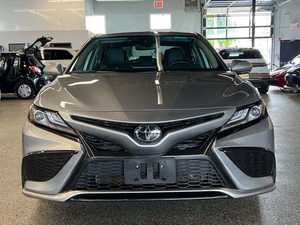 Toyota XSE FWD 2023 d'occasion, intérieur cuir foncé, régulateur de vitesse adaptatif, pneus R17, en excellent état, prêt à rouler, offre spéciale - Product Image 4