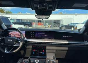 Cadillac Escalade V Sport 2025, Bien Cuidado y Limpio - Product Image 3