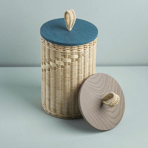 Boîte décorative en rotin naturel avec couvercle en bois Design durable fabriqué au Vietnam pour le marché d'exportation. - Product Image 3