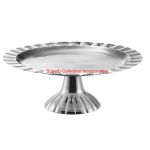 Venta al por mayor excelente colección incorporación diseño moderno martillado acero inoxidable redondo Pedestal soporte para pastel para boda y fiesta - Product Image 4