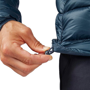 Blouson d'hiver pour homme de style urbain avec coupe moderne, rembourrage léger, impression de logo personnalisable, broderie et emballage prêt à la vente - Product Image 5