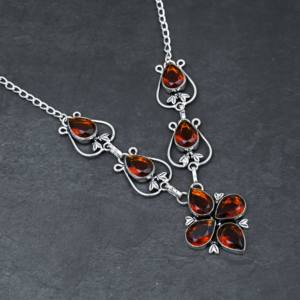 Collar de Lujo de Plata de Ley con Granate Rojo Sintético en Forma de Pera de 18 Pulgadas - Joyería para Regalo de Boda - Product Image 1