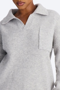 Suéter de punto oversize gris claro para mujer con cuello polo, suéter holgado de manga larga con bolsillo en el pecho, jersey de otoño/invierno al por mayor - Product Image 3