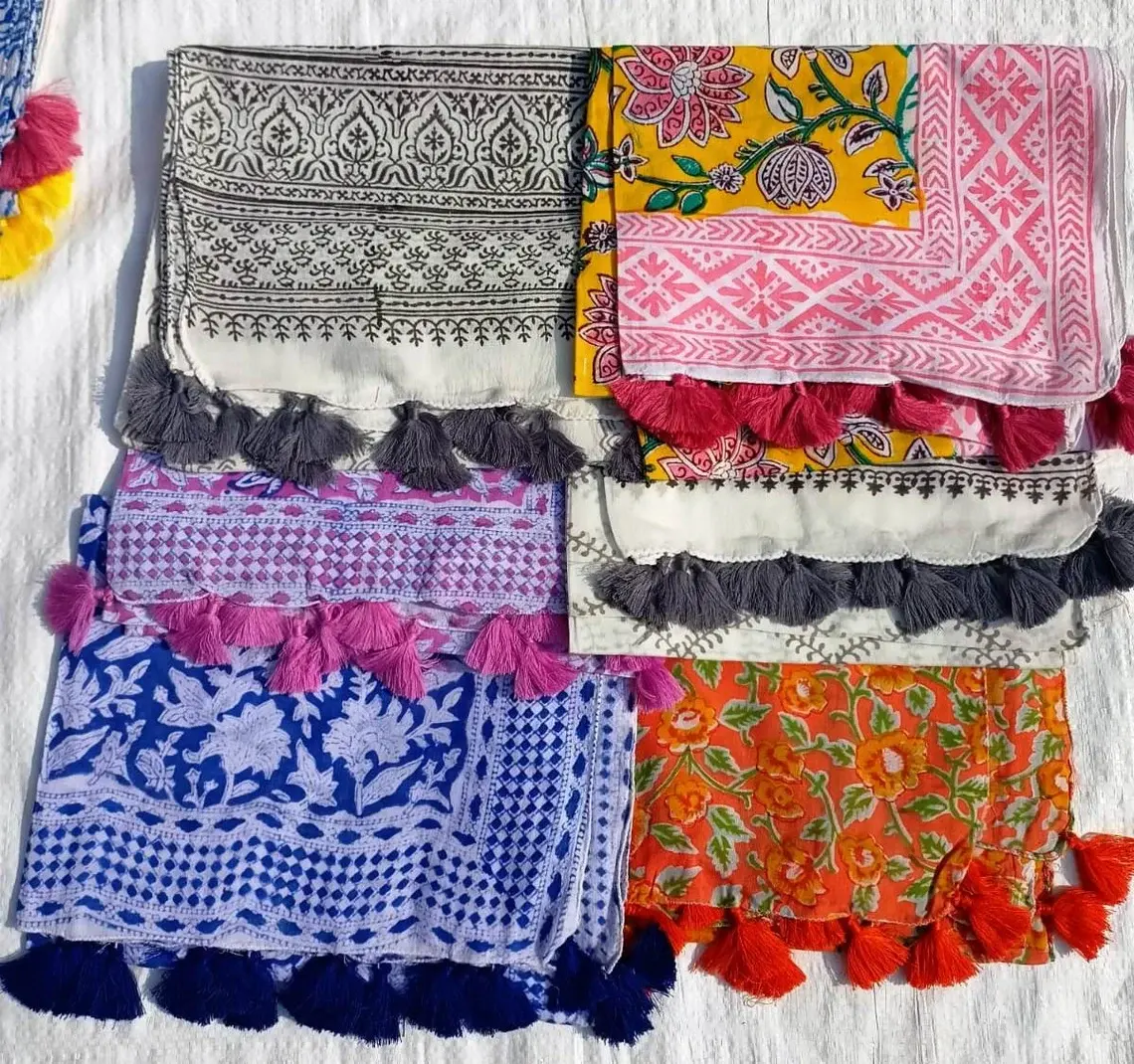 インドのハンドブロックプリントスカーフコットンストールスカーフ手作りフローラルプリントスカーフ女性と女の子のための最高のギフト