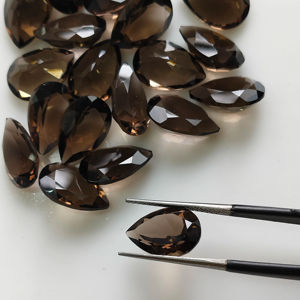 Cuarzo Ahumado Natural 15x10MM Corte Pera, Gema Suelta de la Mejor Calidad para Joyería - Product Image 1