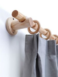 Elegante soporte de cortina de madera interior con detalles tallados de primera calidad y tono de madera rústica para configuraciones clásicas de barra de cortina - Product Image 4