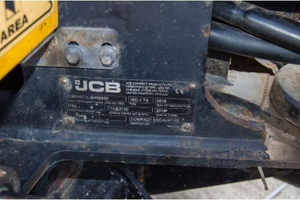 Mini-excavatrice JCB 8016 de 1,2 tonne avec godet de creusement, excavatrice hydraulique compacte d'occasion - Product Image 5