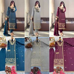 Kurtis Largos de Moda para Mujer, Kurtis Estampados al por Mayor a Precios Económicos, Colección de Ropa Femenina de Rayón y Algodón Indio al Mejor Precio - Product Image 5