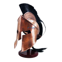 Tanishka exporte des casques corinthiens antiques électro-plaqués en fer de haute qualité, conçus à la main, articles cadeaux pour guerriers.