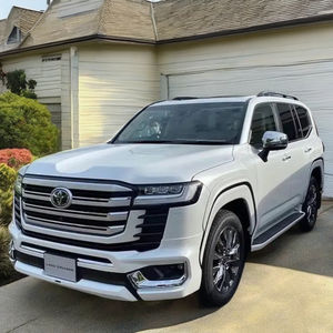 Toyota Land Cruiserr 2024 V8 4WD | SUV haut de gamme pour terrains difficiles | prêt pour l'exportation mondiale LHD/RHD disponible - Product Image 5