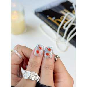 Koi Dream Press on Nail Art, Elegante Diseño de Pez Koi para Decoración de Uñas - Product Image 4