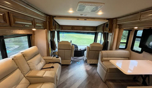 พร้อมส่งมอบ ปี 2020 2022 2023 รถบ้านมือสอง Fleetwood Pace Arrow RV ขนาด 40 ฟุต รถบ้านเคลื่อนที่ สีสั่งทำได้ พร้อมบริการ DIY  เอกสารครบถ้วน - Product Image 3