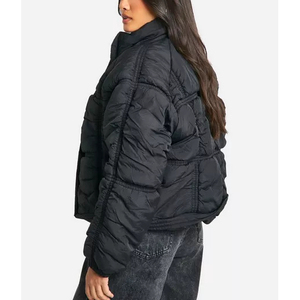 Chaqueta acolchada ajustada para mujer, forma favorecedora, ligera, cálida, venta al por mayor, OEM, ajuste relajado, venta al por mayor, Etiqueta Privada - Product Image 2