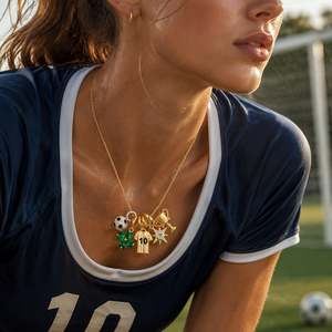 จี้ Jeulia Move My Way Pav Soccer Charm ชุบทองเหลือง สำหรับสร้อยคอและสร้อยข้อมือ - Product Image 4