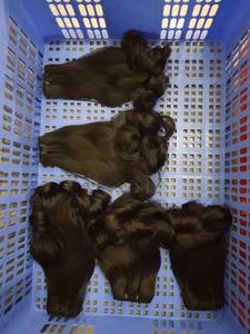 Wholesale <b>2023</b> Bouncy Curly Vietnamese Virgin Remy Hair Machine Double Weft Wavy Style Human Hair Extensions All Colors Suitable - Product Image 5