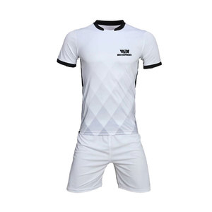 ชุดฟุตบอลแบบใหม่สำหรับฝึกซ้อม บริการ OEM ออกแบบชุดฟุตบอลตามสั่ง - Product Image 1