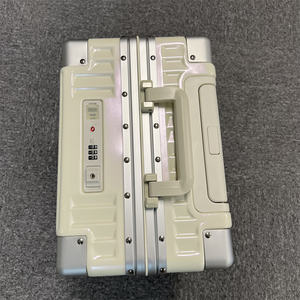 2024กระเป๋าเดินทางล้อลากโครงอลูมิเนียม + กระเป๋าใส่แล็ปท็อปพร้อมช่องชาร์จ USB - Product Image 5