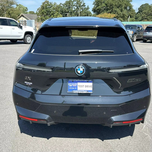 BMW iX M60 AWD 2023 Usado en Excelentes Condiciones - Product Image 1