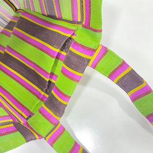 Bolsas de playa y cosméticos recicladas con telar manual de moda respetuosas con el medio ambiente personalizadas estuches de compras a rayas tejidos de plástico con cremallera reutilizables - Product Image 1