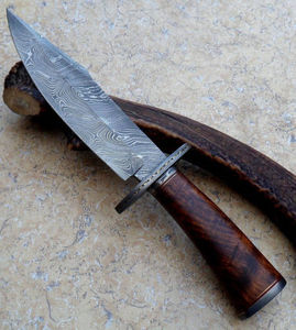 Couteau de chasse Bowie en acier inoxydable personnalisable avec lame dentelée, fourreau en cuir et bois fait main, garantie de 3 ans, support OEM - Product Image 3