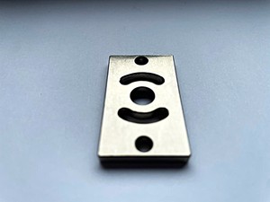 Placa de Soporte Personalizable de Acero Italiano Niquelado para Carcasas, Tamaño Personalizable, Material Basado en Dibujo Técnico LA - Product Image 4