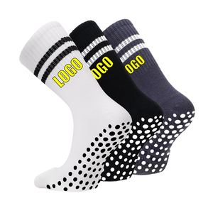 Calcetines deportivos de compresión personalizados de alta calidad para hombre, agarre de silicona de algodón para Yoga, Pilates, diseño de logotipo OEM, equipo alto para primavera - Product Image 3