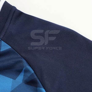 Ensemble d'uniformes de football personnalisés Maillot d'équipe respirant et short pour l'entraînement et les matchs Uniforme de football pour hommes - Product Image 3