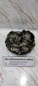 กุหลาบทองและสีน้ำตาลเทวดาสุนัขโกศสำหรับสัตว์เลี้ยงเถ้ากระดูกที่ระลึกโดย Brassworld อินเดียผู้ผลิตโกศสัตว์เลี้ยงจากอินเดีย - Product Image 3