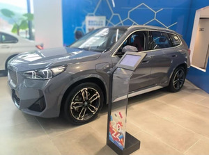 SUV électrique longue portée d'occasion 2025, conduite automatique fluide, technologie et fonctions de sécurité modernes, intérieur propre, fourni du Japon - Product Image 3