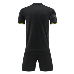 Uniformes de Fútbol Sublimados Transpirables de Secado Rápido con el Mejor Diseño 2025, Uniformes de Fútbol Personalizados para Equipos 100% Poliéster - Product Image 2