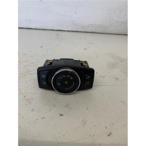 INTERRUPTOR DE CONTROL DE LUZ FORD Focus Sedan 5ª Serie 1872781 T1DA (11>14) - Product Image 1