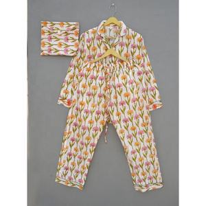 Nouvel arrivage ensemble de pyjama d'été en coton indien à imprimé floral pour femmes, vêtements de nuit écologiques à séchage rapide - Product Image 1