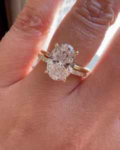 Anillo de compromiso con diamante ovalado de 2.01 quilates cultivado en laboratorio, conjunto de anillos sorpresa para mujer, joyería de oro sólido de 14 quilates, regalo para enamorados - Product Image 4