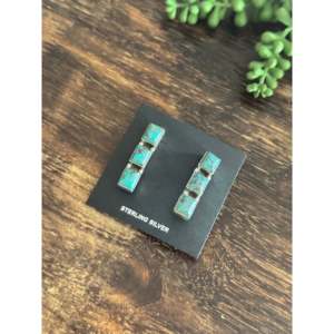 Pendientes Colgantes Geométricos de Turquesa Roja y Plata de Ley Hechos a Mano por Artesanos Navajo - Product Image 3