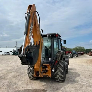 Retroexcavadora de cargador frontal usada para Case 580SV 4WD Tractor Mini cargador 2 toneladas de carga nominal Cabina Calor Aire Transmisión estándar Núcleo del motor - Product Image 3